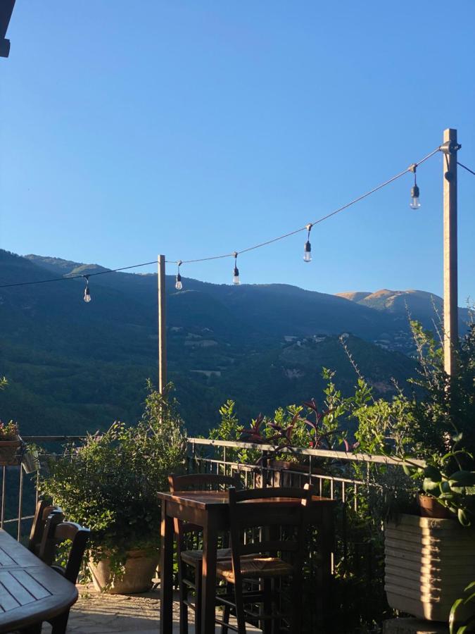 Il Tripode - Le Dimore Del Bordone Vallo di Nera Eksteriør billede